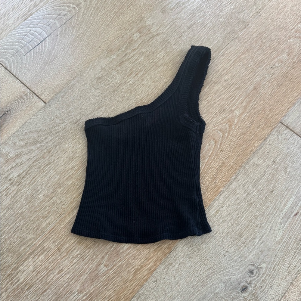 Urban Outfitters - Black Ribbed One-Shoulder Tank Top